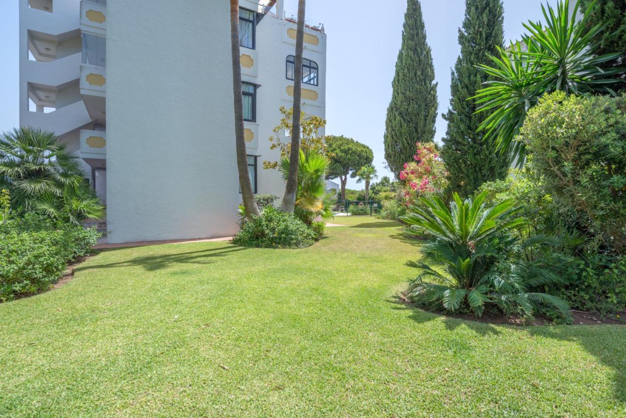 Beach Apartment Las Acacias Torrenueva Ла Кала де Михас Екстериор снимка