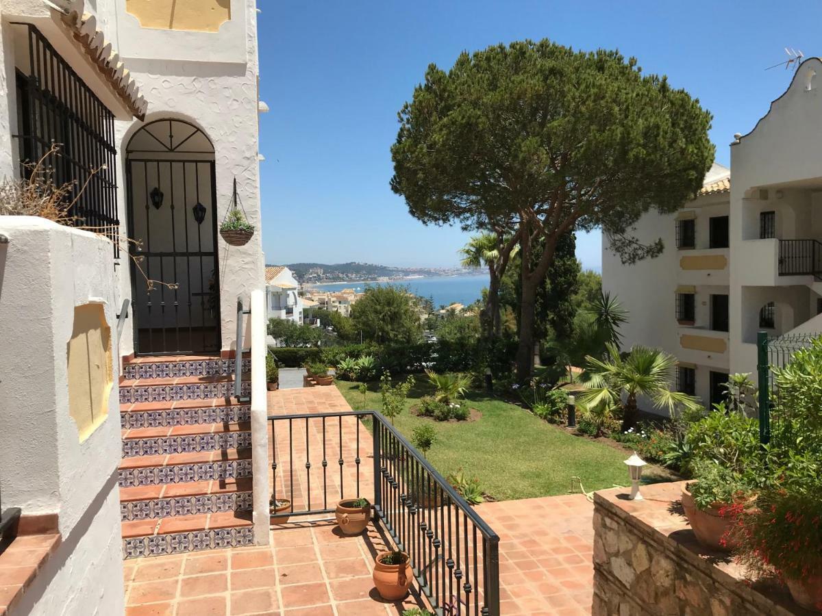 Beach Apartment Las Acacias Torrenueva Ла Кала де Михас Екстериор снимка