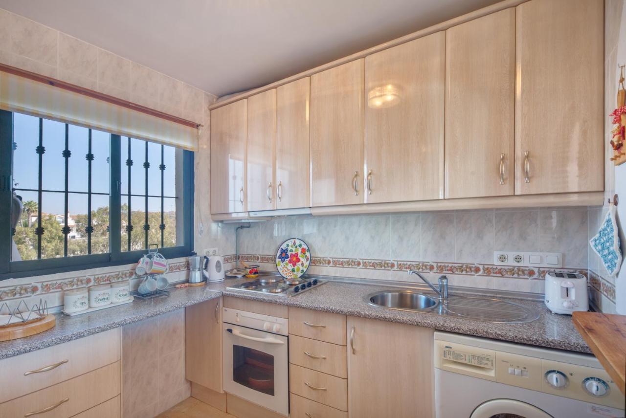 Beach Apartment Las Acacias Torrenueva Ла Кала де Михас Екстериор снимка